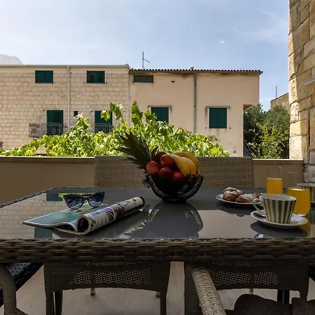 Apartment Rafael