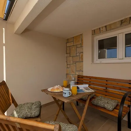 Apartment Rafael Makarska