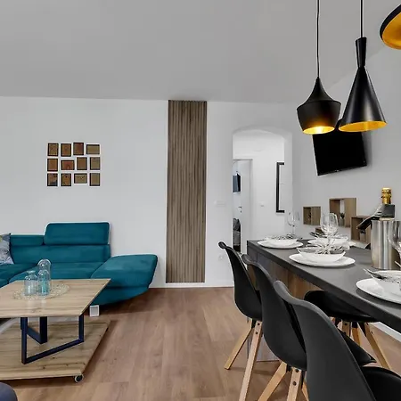 Rafael Apartment Makarska